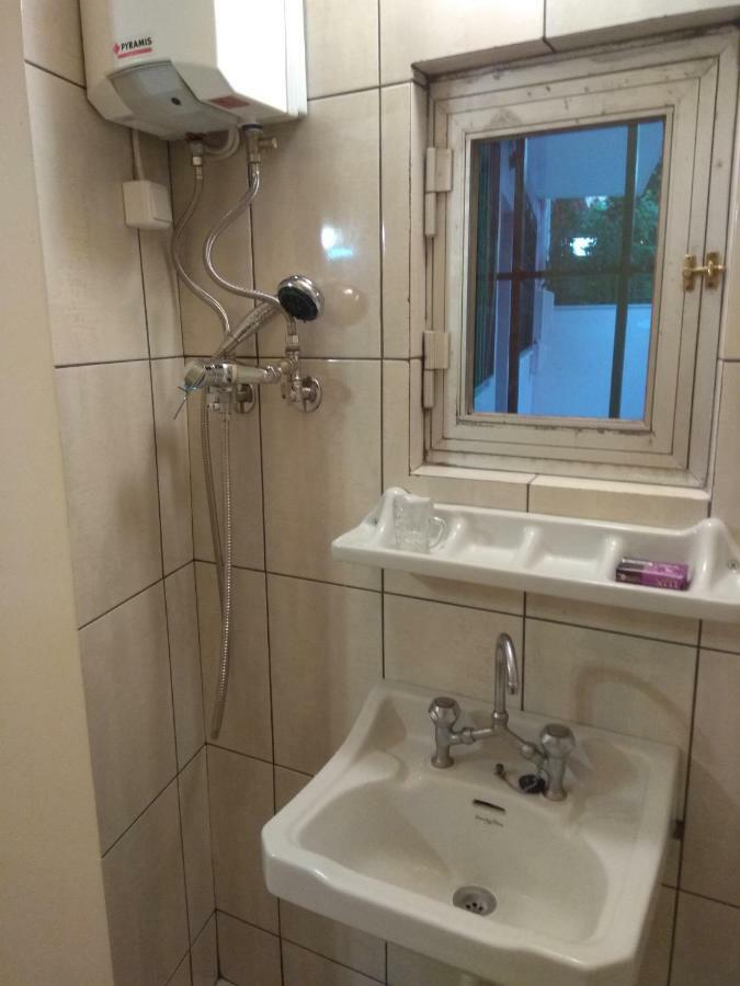 Apartament The Dentist House Ateny Zewnętrze zdjęcie